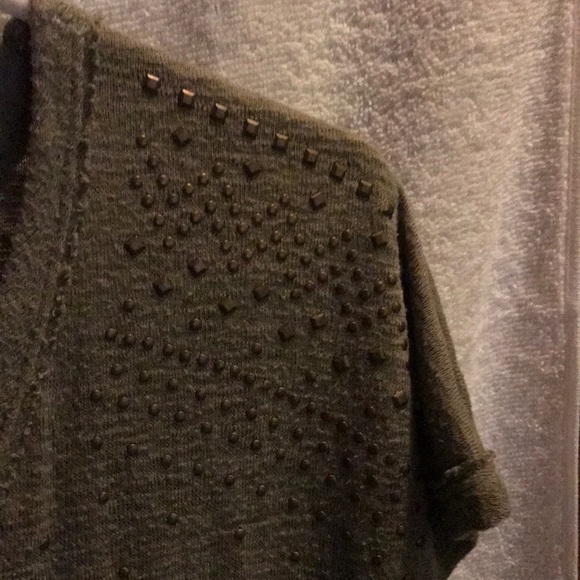 Top - Picture 2 of 2